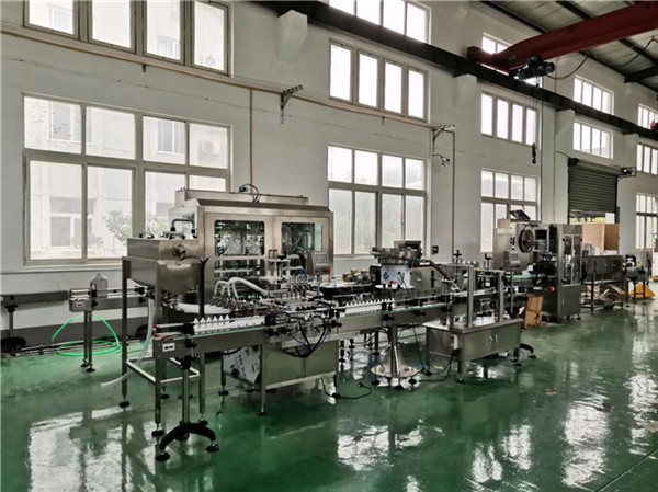 Linija za polnjenje strojev